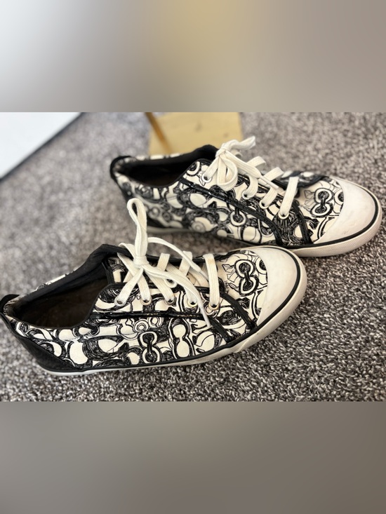 Coach Shoes - Coach Barrett signature Canvas Logo Print Low Top Sneakers